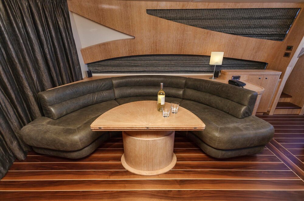 cr&eacute;ation de table sur mesure haut de gamme